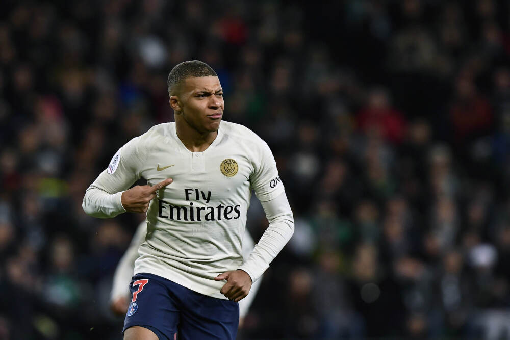 五年“闪击战”，中国储能的逆袭